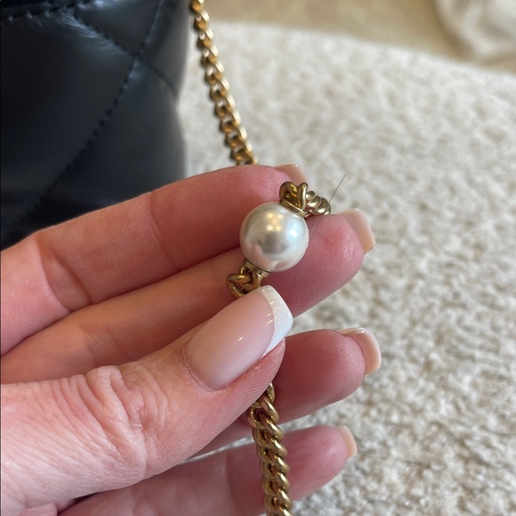 TORY BURCH KIRA DIAMOND QUILT CHARM EAST-WEST VANITY CASE - Picture 6 of 9